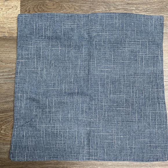 no brand Other - Pillow covers  blue hidden zippers 17 1/2 X 17 1/2